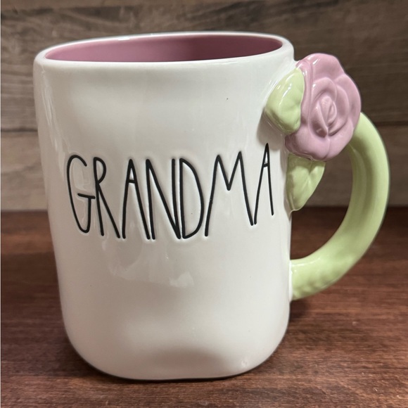 Rae Dunn By Magenta Grandma with flower Handle 🌸 Ceramic Mug - NEW - Picture 2 of 5